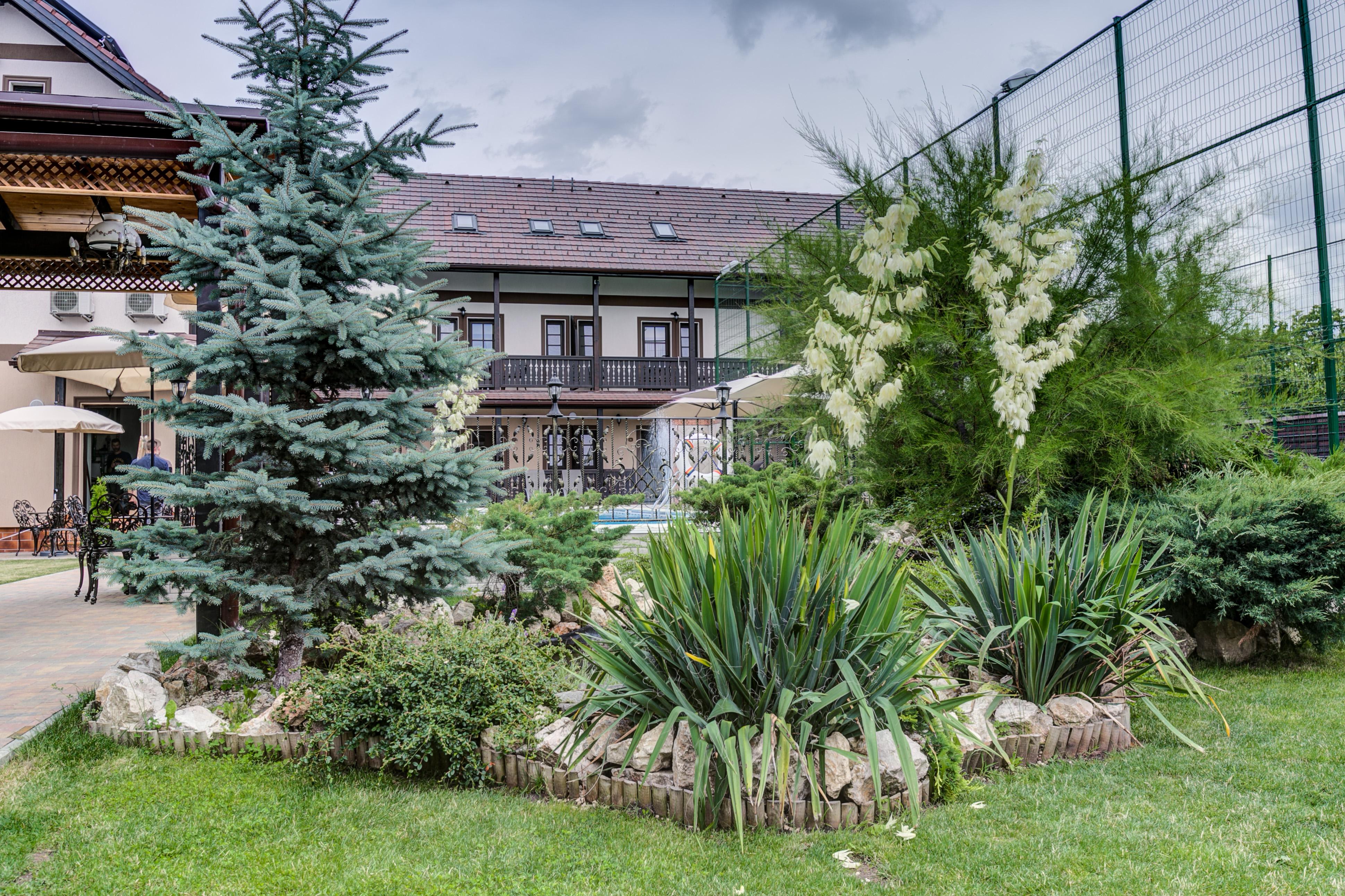 Conacul Ambient Cristian (Brasov) Exterior foto