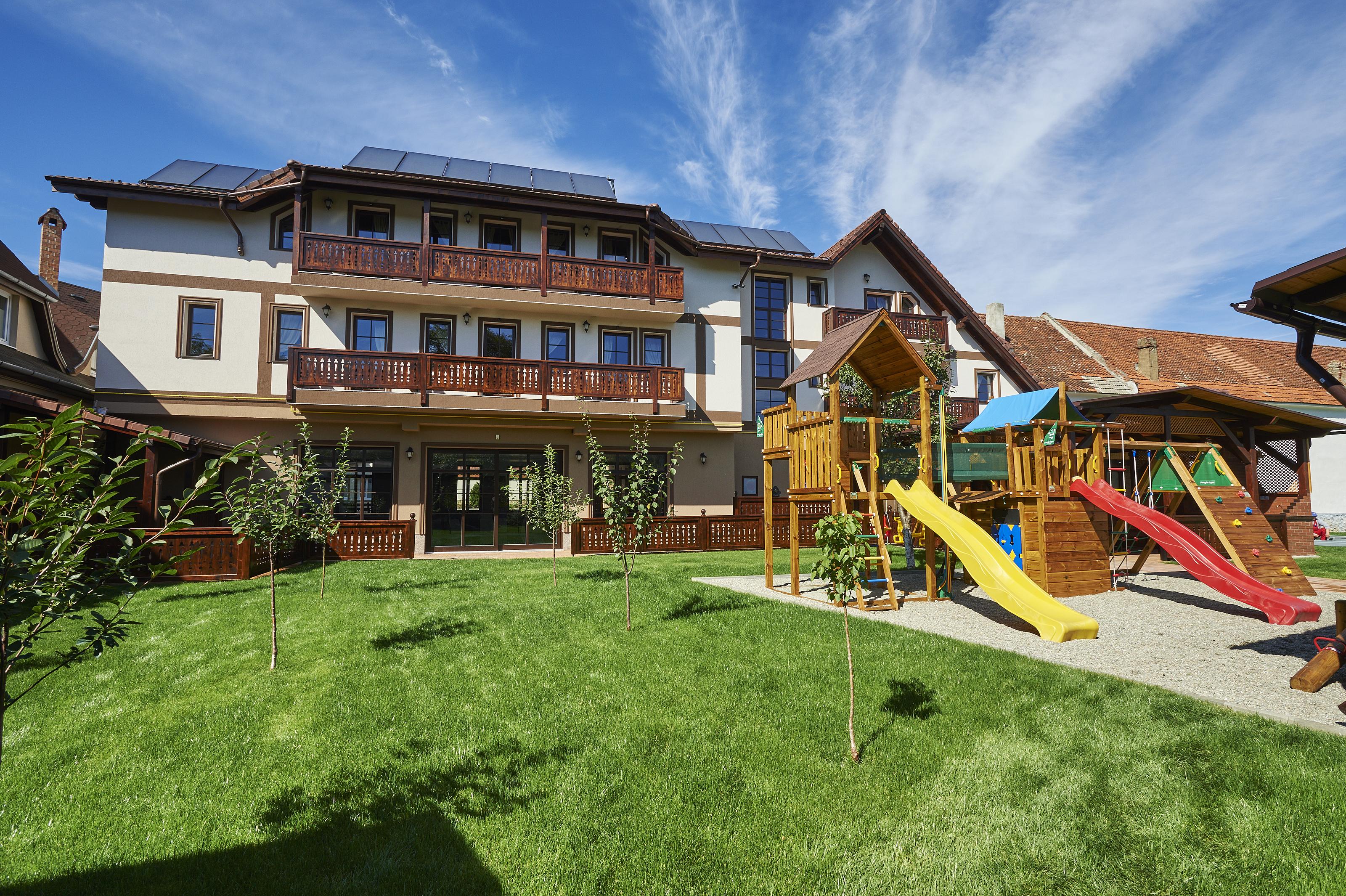 Conacul Ambient Cristian (Brasov) Exterior foto